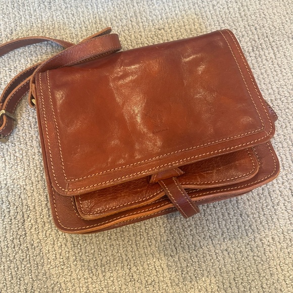 Italian Leather Crossbody Purse — Accordion-Style Small Satchel w Pockets - Picture 2 of 10